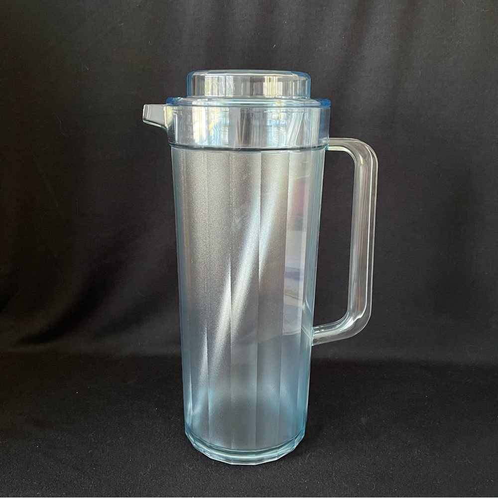 Tupperware - Watercolor (Light) Blue Preludio 2 Qt Pitcher - Acrylic
